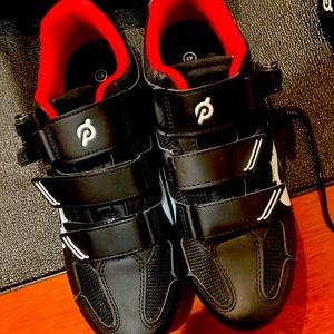 Peloton shoes size 43